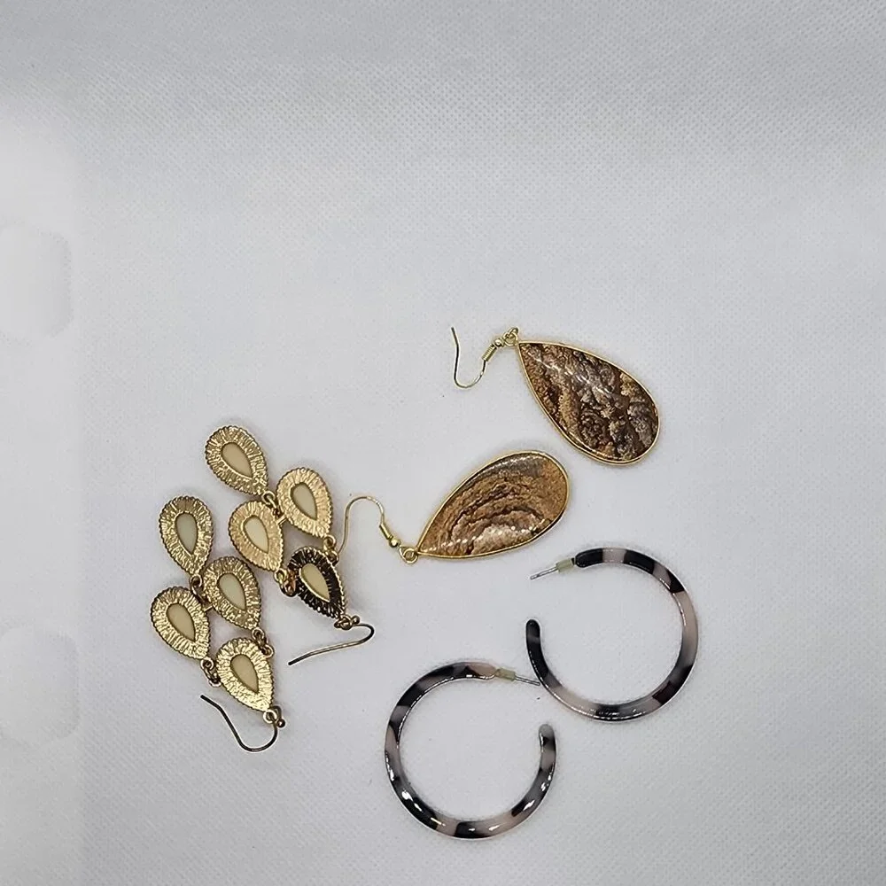 Earring bundle - Picture 5 of 5